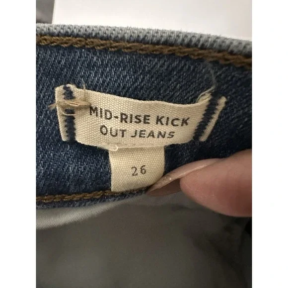 Madewell Women's Blue Mid-Rise Kick Out Jeans Size 26